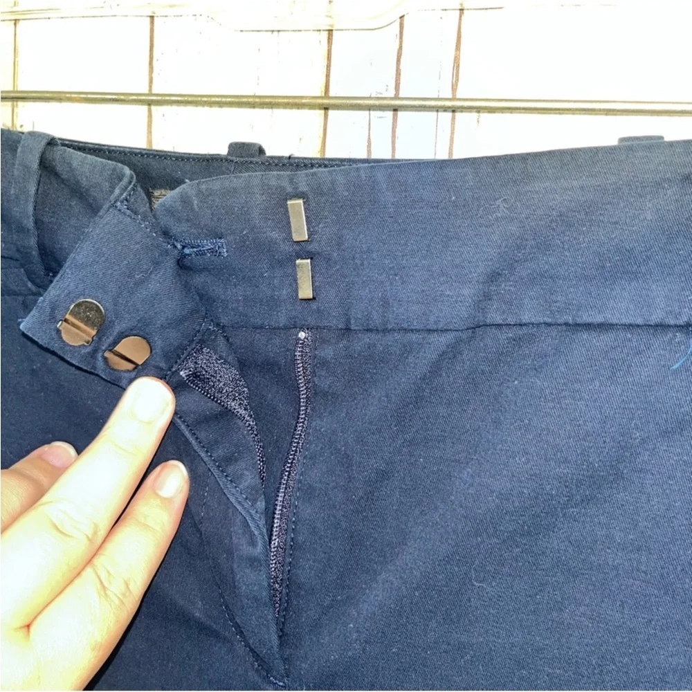 Talbots Navy Knee Shorts - Picture 3 of 5